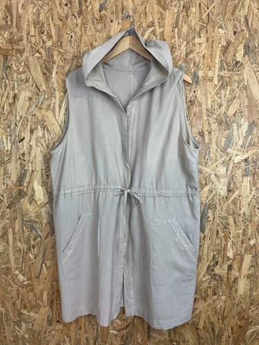 Přírodní vesta Made in Italy s podílem lnu a viskozy