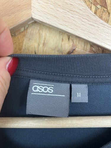 Prodloužená mikina ASOS 95 % polyester
