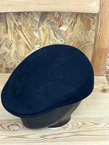 Vlněná bekovka Made in Italy 100 % vlna