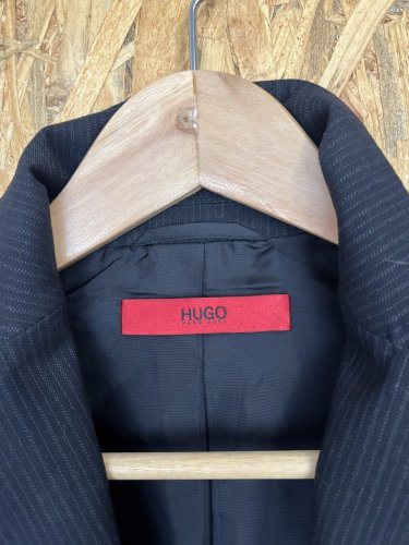 Sako Hugo Boss 34 % viskoza