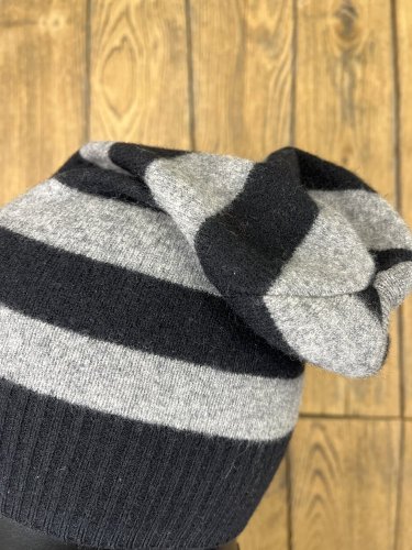 Dětská recyklovaná čepice Handmade s podílem vlny a kašmíru
