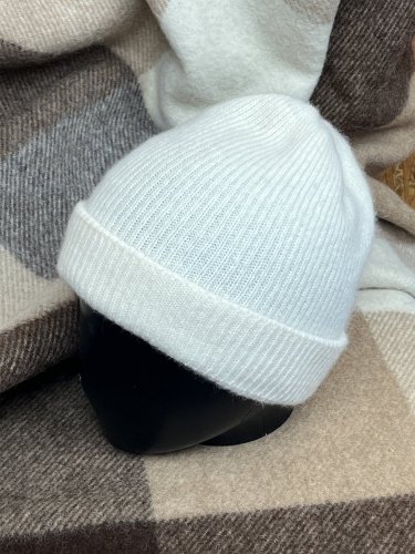 Kašmírová čepice C&A 100 % kašmír