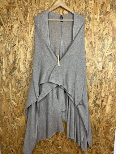 Prodloužený přehoz Zwillingsherz 40 % vlna 10 % kašmír