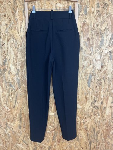 Kalhoty ZARA s podílem polyamidu a viskozy