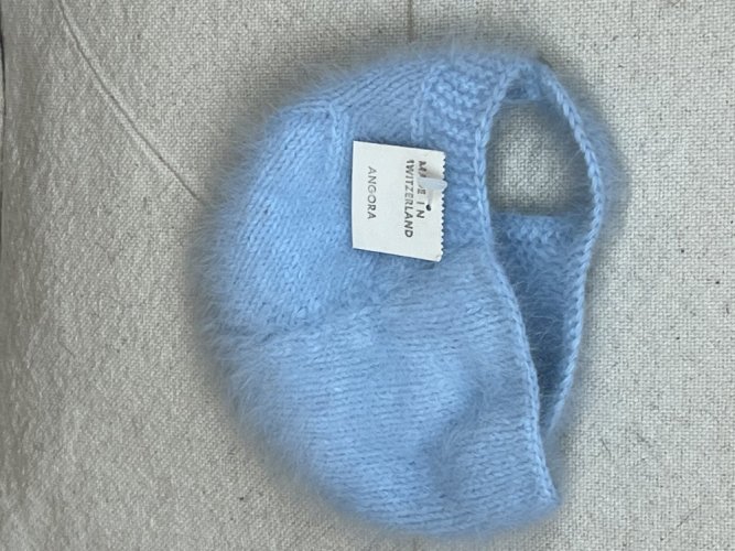 Dětská čepice Made in Switzerland 100 % angora