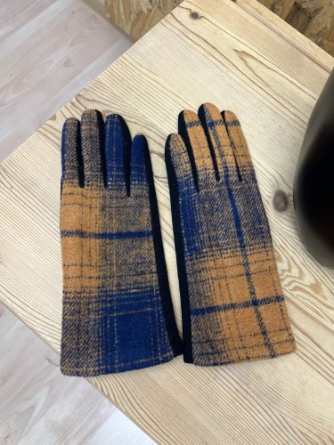 Vlněné rukavice Made in Italy s podílem vlny a polyamidu