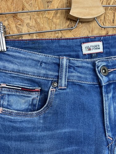 Bavlněné kraťasy Tommy Hilfiger s podílem bavlny a elastanu