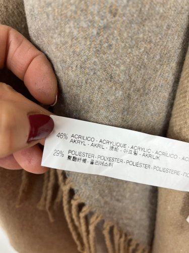 Vlněný přehoz Bershka 20 % vlna