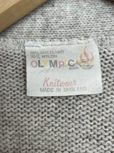 Vlněný kardigan Olympic 80 % vlna