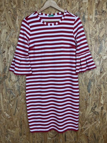 Bavlněné šaty Benetton s podílem bavlny a elastanu