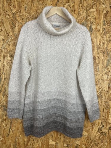 Prodloužený rolák Basler 51 % mohér 17 % vlna 6 % angora 3 % vlna