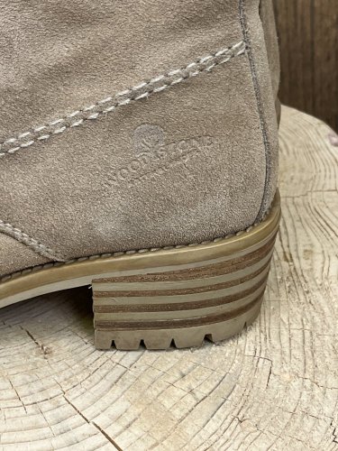 Kotníkové velurové boty Wood Stone 100 % kůže vel. 40