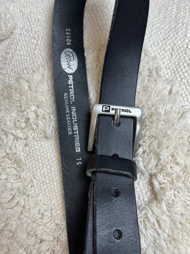 Kožený pásek Petrol Industries 100 % kůže