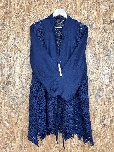 Nadčasové šaty ZARA s podílem lnu a bavlny