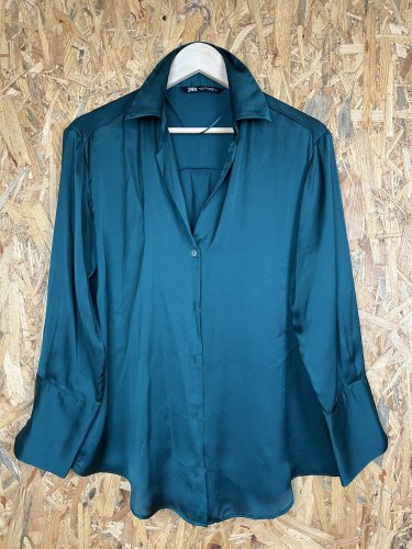 Košile ZARA s podílem viskozy a poylamidu