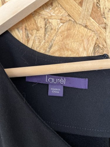 Pouzdrové šaty Laurel 82 % acetat 18 % polyester