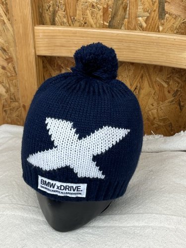 Zimní čepice BMW 50 % merino vlna