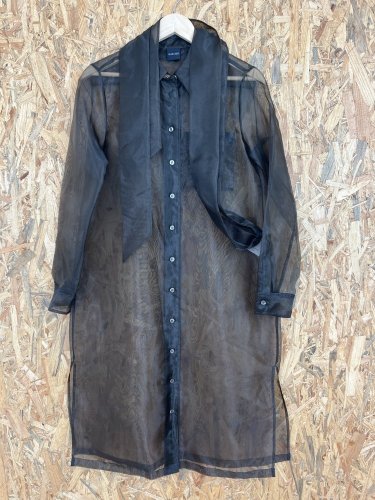 Průhledné košilové šaty Madeleine 100 % polyester