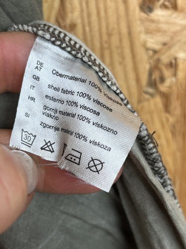Prodloužený top Made in Italy 100 % viskoza