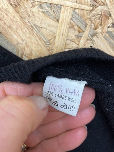 Vlněná vesta Made in Italy 100 % vlna