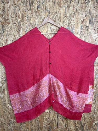 Oversize přehoz Made in Italy s podílem lnu a hedvábí