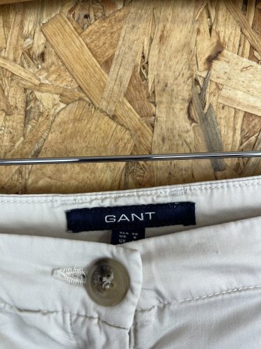 Bavlněná sukně GANT 97 % bavlna