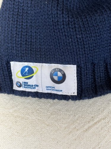 Zimní čepice BMW 50 % merino vlna