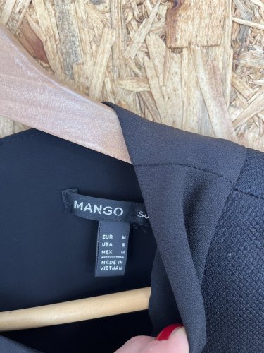 Nadčasové šaty Mango 100 % polyester
