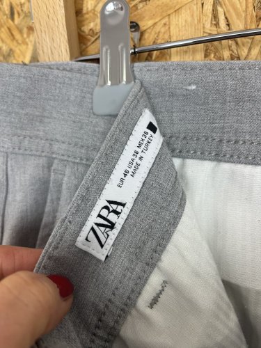 Pánské kalhoty ZARA 32 % viskoza 63 % polyester
