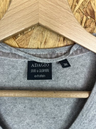 Luxusní svetr Adagio s podílem kašmíru a hedvábí