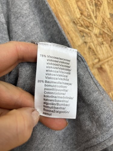 Crop svetr Madeleine 20 % bavlna 5 % kašmír