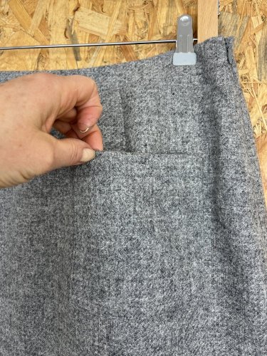 Vlněná sukně Laura Ashley 100 % vlna
