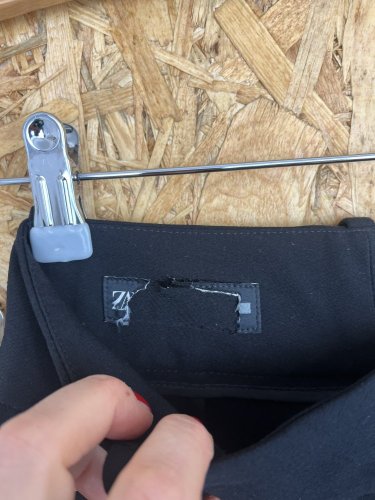 Kalhoty ZARA s podílem polyamidu a viskozy