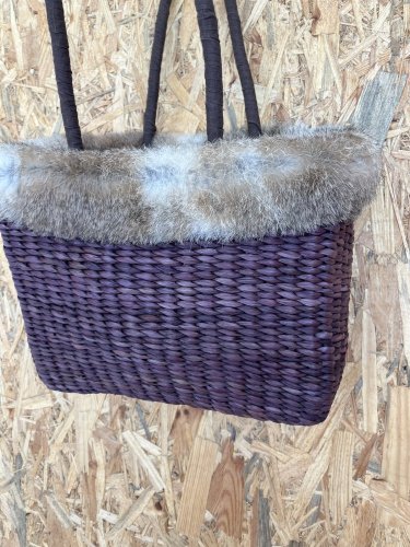 Proutěný košík Handmade 100 % pravá kožešina