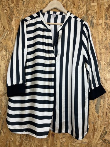 Oversize tunika Alba Moda 100 % viskoza