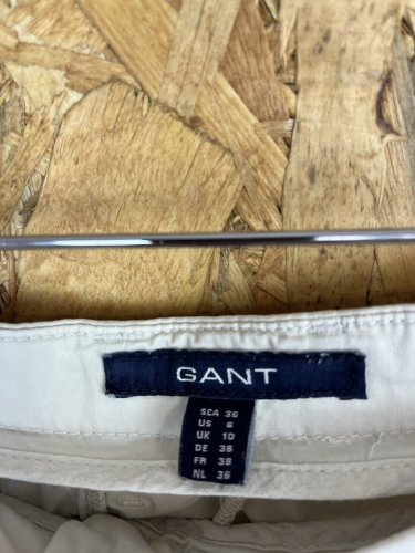 Bavlněná sukně GANT 97 % bavlna