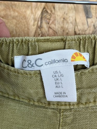Přírodní kraťasy C&C 55 % len 45 % lyocel