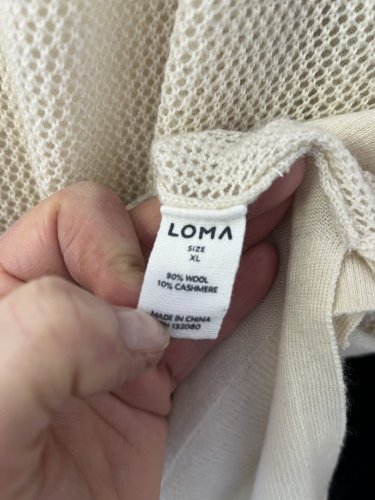 Prodloužený oversize svetr LOMA 90 % vlna 10 % kašmír