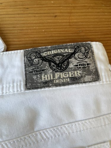 Kraťasy Tommy Hilfiger s podílem bavlny a elastanu