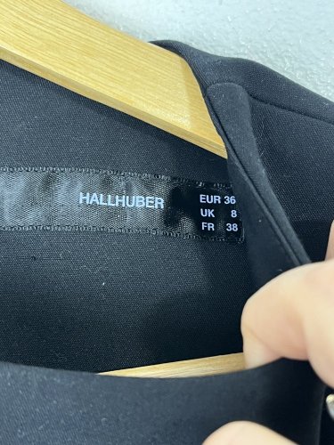 Pouzdrové šaty Hallhuber 47 % bavlna
