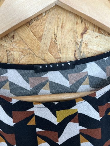 Tunika Sisley s podílem viskozy a polyamidu