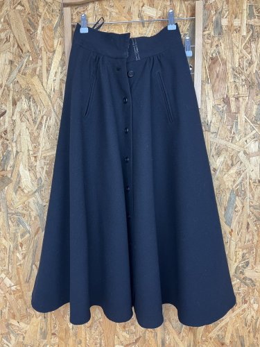 Dlouhá sukně Made in Italy s podílem vlny a polyamidu