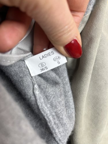 Šaty Fabiana Filippi s podílem kašmíru a kůže