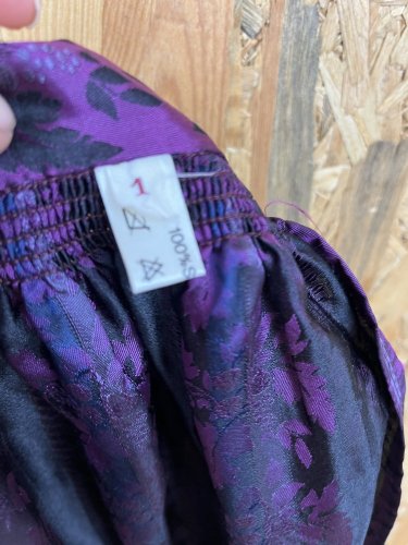 Hedvábná zástěra Made in Italy 100 % hedvábí