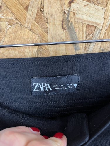 Skinny kalhoty ZARA 67 % viskoza
