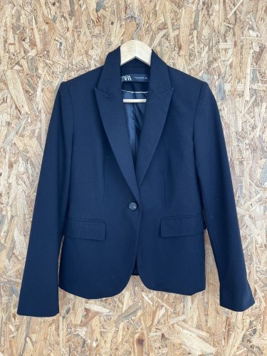 Sako ZARA 73 % poylester 23 % viskoza