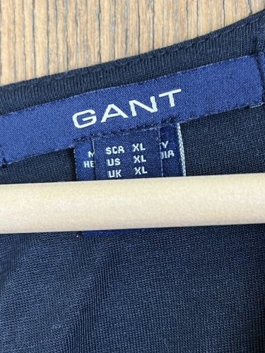 Námořní top GANT s podílem bavlny a elastanu