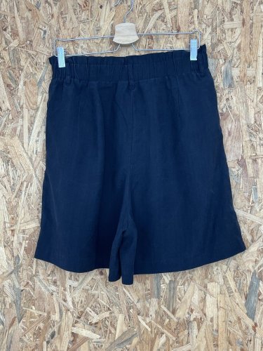Široké kraťasy H&M s podílem modalu a bavlny
