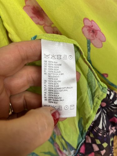 Hedvábná tunika H&M 100 % hedvábí