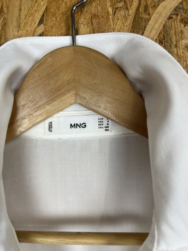 Košile Mango s podílem bavlny a viskozy